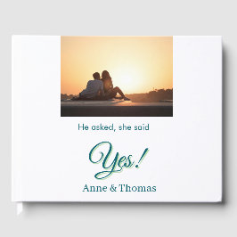 Hij vroeg ze zei ja foto verloofd blauw groen gastenboek