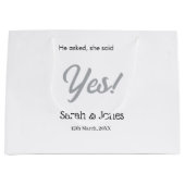 Hij vroeg ze zei ja verlovingsring eenvoudig zilve groot cadeauzakje (Voorkant)