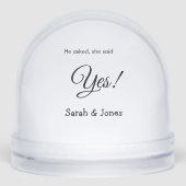 Hij vroeg zij zei ja bruiloft eenvoudig minimaal sneeuwbol (Voorkant)