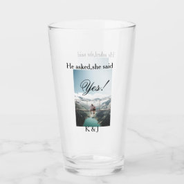 Hij vroeg zij zei ja verlovingsfoto naam stijl glas
