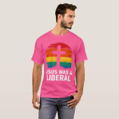 Hij was een liberaal retro- sunset progressi t-shirt (Voorkant volledig)