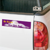 Hij weet hoe-aanpassen bumpersticker (Op Truck)