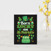 Hij werd geboren in Lucky on St. Paddy's. Birthday Kaart (Gele Bloem)
