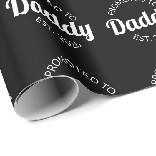 Hij werd gepromoveerd tot Daddy Est. 2026 I Cadeaupapier (Rol Hoek)