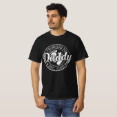 Hij werd gepromoveerd tot Daddy Est. 2026, nieuwe T-shirt (Voorkant volledig)