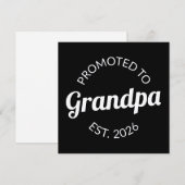 Hij werd gepromoveerd tot opa Est. 2026 I Feestdagenkaart (Voorkant / Achterkant)