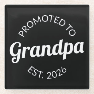 Hij werd gepromoveerd tot opa Est. 2026 I Glazen Onderzetter