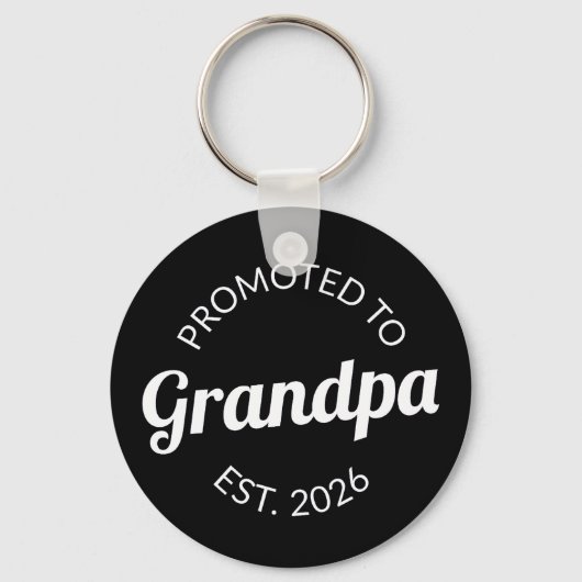 Hij werd gepromoveerd tot opa Est. 2026 I Sleutelhanger (Voorkant)