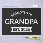 Hij werd gepromoveerd tot opa Est. 2026 II Tissuepapier (Craft)