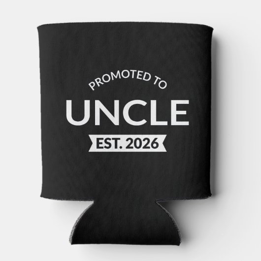 Hij werd gepromoveerd tot Uncle Est. 2026 II Blikjeskoeler (Achterkant)