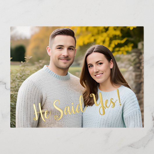 "Hij zei ja!" Briefkaart voor aankondiging verlovi (Voorkant)