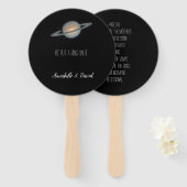 Hij zette een ring op het Saturnus in de ruimte Handwaaier (Voorkant en achterkant)