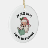 Hij ziet wat je hebt gelezen, boekenachtige kerst keramisch ornament (Rechts)