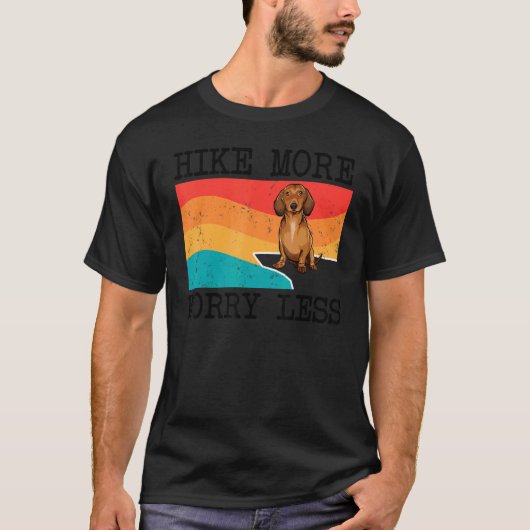 Hike More Worker Less Brown Dachshund Graphic Hiki T-shirt (Voorkant)