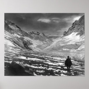 Hiker in de Aconcagua-vallei in Chili Photograp Poster