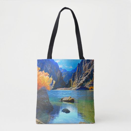 Hikers Haven Twee Tas (Voorkant)