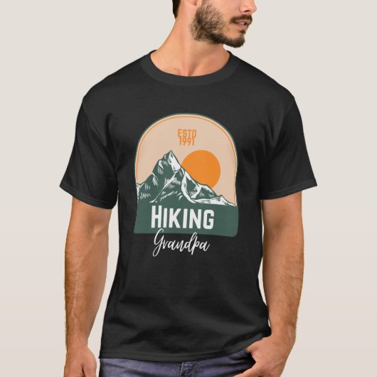 Hiking Grandpa T-shirt (Voorkant)
