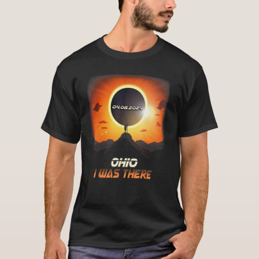 Hiking Outdoors Total Solar Eclipse 2024 Ohio T-shirt (Voorkant)