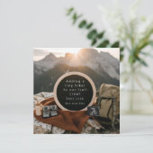 Hiking Thema Zwangerschapsaankondiging Feestdagenkaart (Staand voorkant)