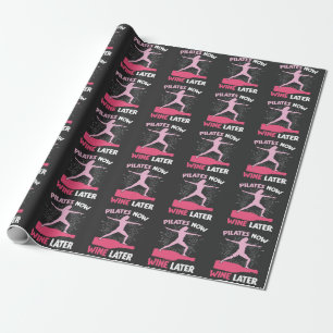 Hilarious Pilates Athlete Gift Wine Drink vrouw Cadeaupapier