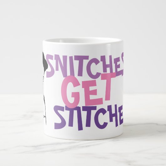 Hilarische Snitches Get Stitches Meme Grote Koffiekop (Voorkant)