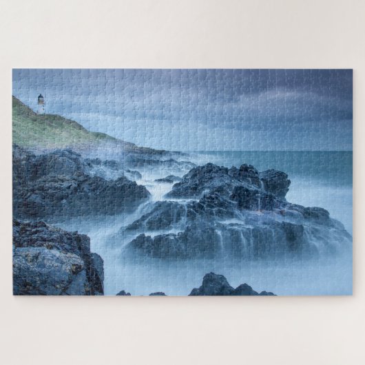 Hill Mountain Lighthouse on a Stormy Sea Legpuzzel (Horizontaal)