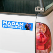 Hillary 2016: "Mevrouw President" Bumpersticker (Op Truck)