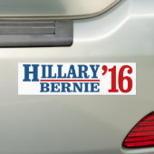 Hillary en Bernie 2016 - Liberal Humor -.png Bumpersticker (Op auto)