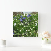 Hillside of Early Spring Flowers Landscape Vierkante Klok (Huis)