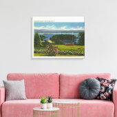 Hillside-Uitzicht van Diamond Island en Lake Canvas Afdruk (Insitu (Woonkamer))
