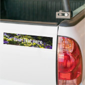 Hillside van Paarse en gele pansies Bumpersticker (Op Truck)
