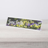 Hillside van Paarse en gele pansies Bureau Naambordje (Voorkant)