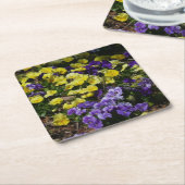 Hillside van Paarse en gele pansies Kartonnen Onderzetters (Schuin)