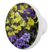 Hillside van Paarse en gele pansies Keramische Knop (Rechts)