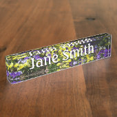 Hillside van Paarse en gele pansies Naambordje (Zijkant)