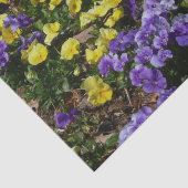 Hillside van Paarse en gele pansies Tissuepapier (Detail)