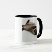 Himalayan Cat Lying op zijn rug Mok (Voorkant rechts)