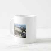 Himeji, Japan (Uitzicht van atop castle) Koffiemok (Voorkant links)