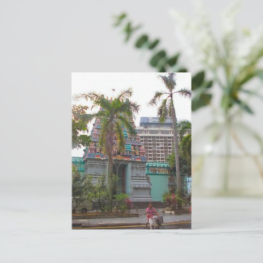 Hindu-tempeleredienst buiten de Chattiar-tempel Briefkaart (Staand voorkant)