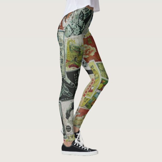  Hing Kong reclamemuur. Leggings (Rechts)