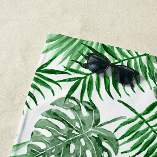 Hip Retro Tropical Green Palm Leafs Pattern Strandlaken (In situ)