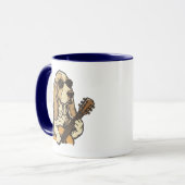 Hippie Beagle die Gitaar Speelt Mok (Voorkant links)