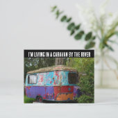 HIPPIE CAMPER TRAILER WONEN BIJ RIVER BRIEFKAARTEN (Staand voorkant)