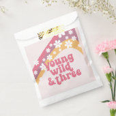 hippie Daisy Young Wild en Drie Verjaardag Bedankzakje (Gezegeld)