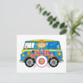 Hippie Girl met Drums en Camper Van Briefkaart (Staand voorkant)