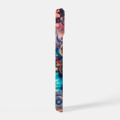 Hippie Retro Tie-Dye Monogram iPhone 15 Case (Rechterkant)