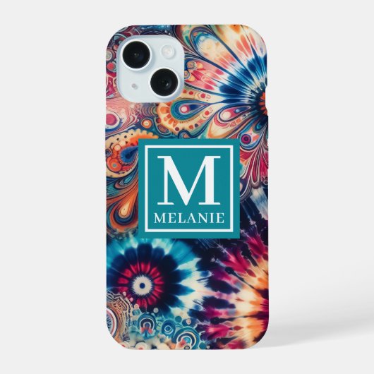 Hippie Retro Tie-Dye Monogram iPhone 15 Case (Achterkant)