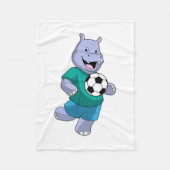 Hippo als voetzoeker met Voetbal Fleece Deken (Voorkant)