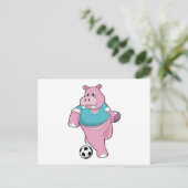 Hippo as Soccer player with Soccer.PNG Briefkaart (Staand voorkant)