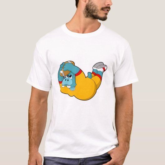 Hippo at Football Sports T-shirt (Voorkant)